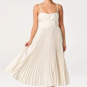 Lulu's Elegant White Pleated Midi Dress